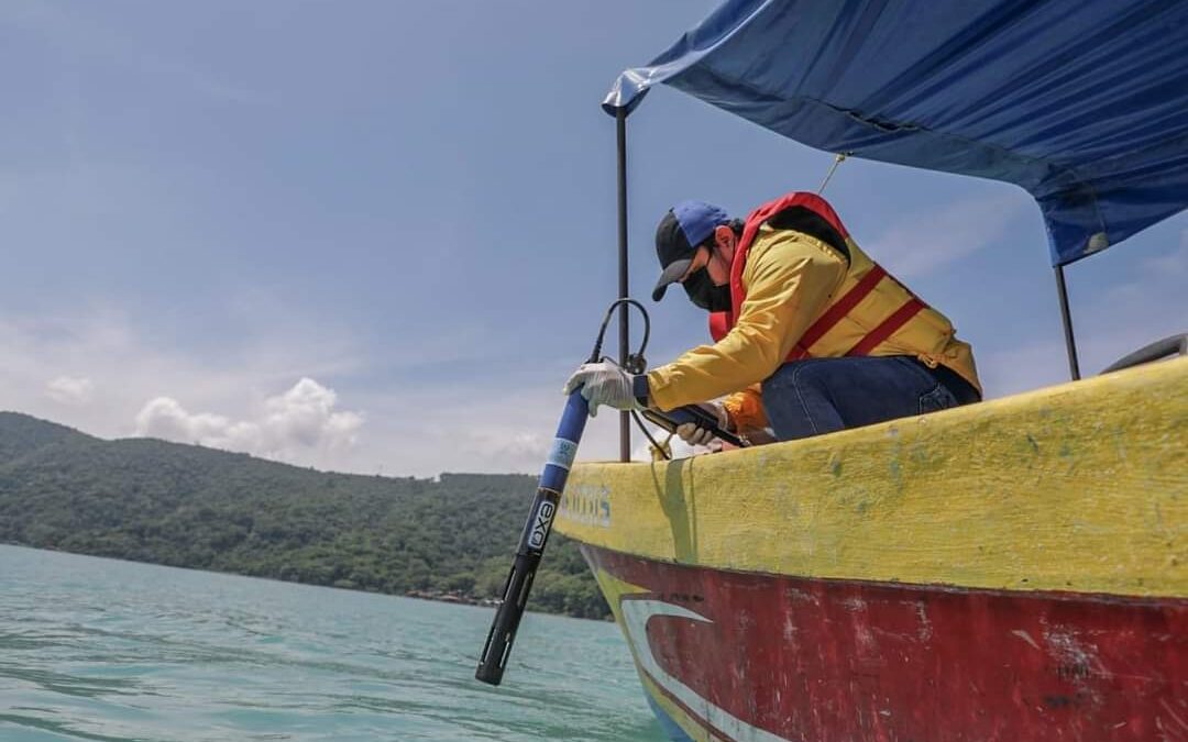 Personal técnico del MARN realizó inspección en el Lago de Coatepeque