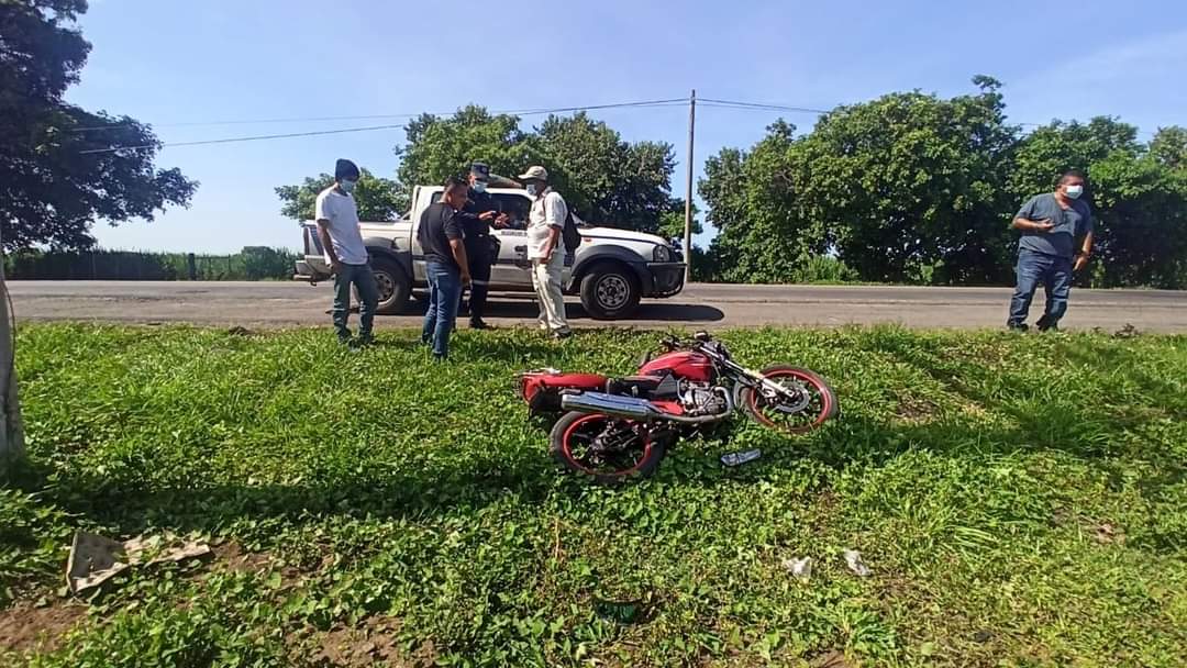 Dos hombres fallecieron en el Hospital, luego de haber sido atropellados por un camión