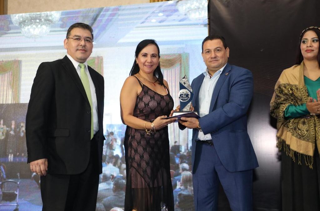 MINISTERIO DE TRABAJO PREMIA A LOS MEJORES EMPLEADORES DEL PAÍS.